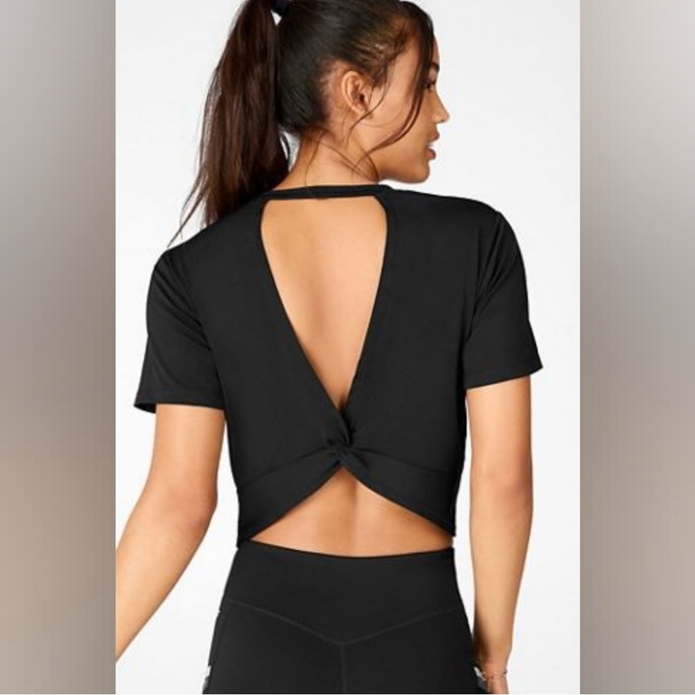 Fabletics Pia Powertouch Light Twist Back Tee